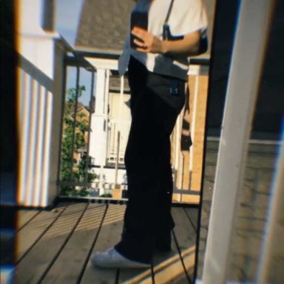 Aritzia Pants - Wilfred Free Riley Pant